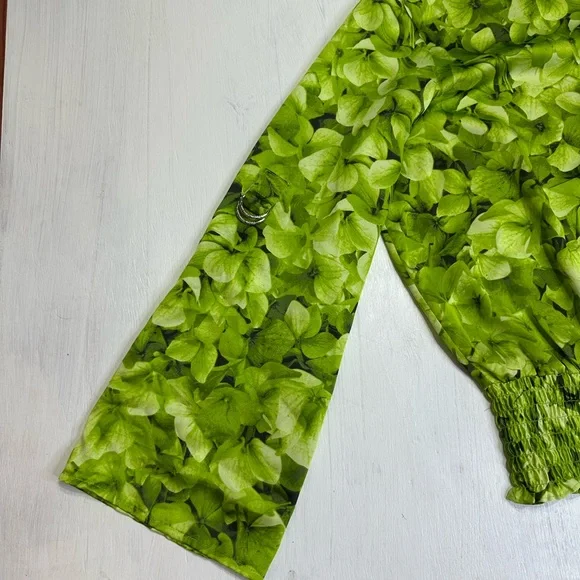 Michael Kors Petite M Green Floral Smocked Blouse Roll Tab Long Sleeve - Picture 8 of 9